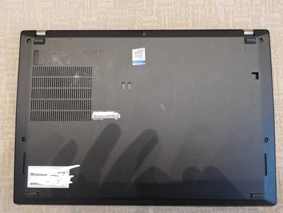 Лаптоп Lenovo ThinkPad t490s  i5  200 GB  SSD
