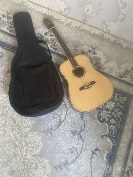 Gitara sotiladi yangi narxi 3mln sum