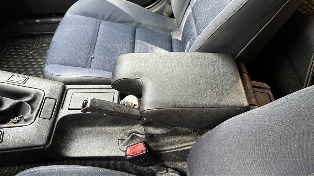 Подлакътник BMW e36