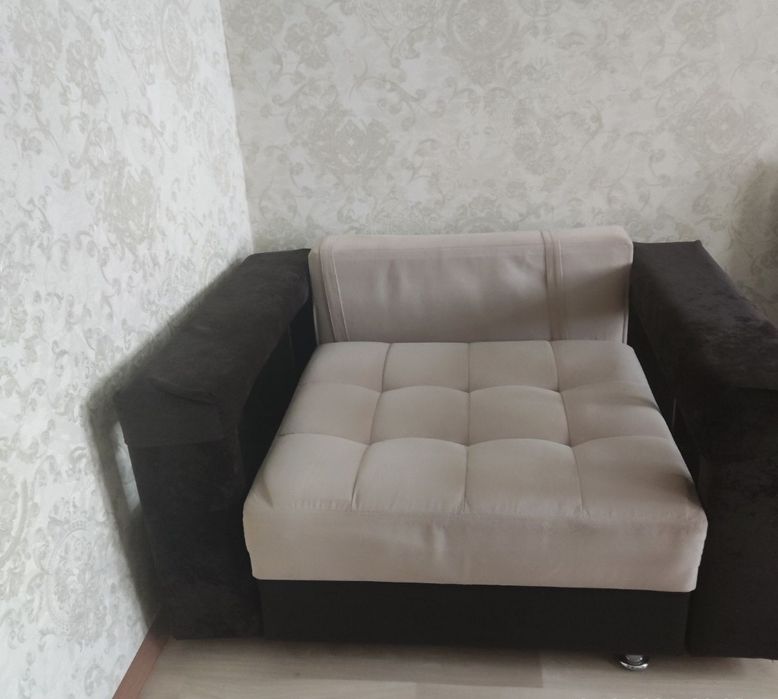 Мягкий уголок для гостинной