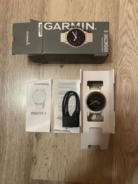 Часовник Garmin Vívoactive 6 – чисто нов, неупотребяван 42 мм .