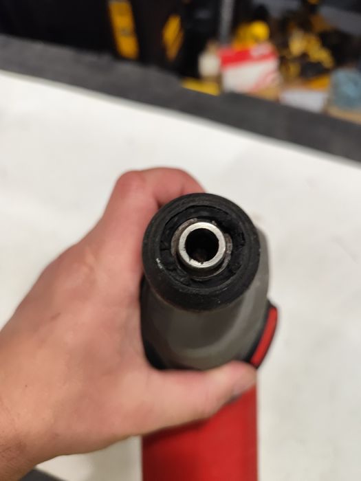 Безчетков акумулаторен перфоратор къртач Милуоки Milwaukee M18 FH 2,5J