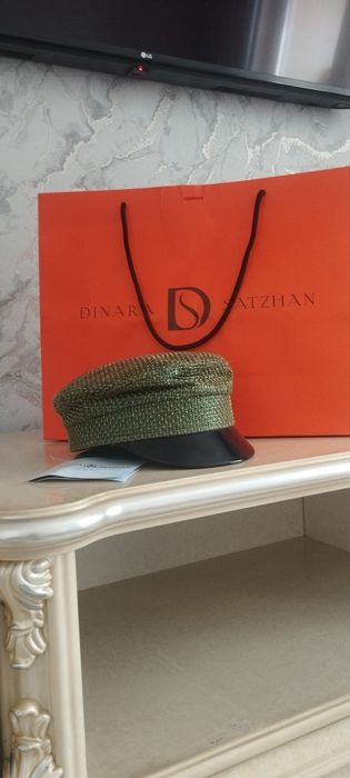 Продам кепку  авторскую