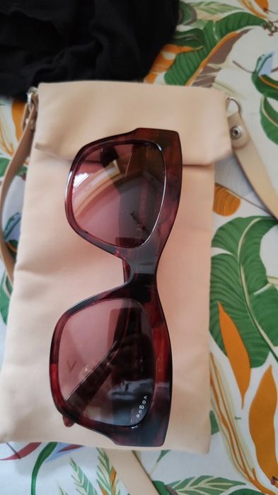 Калъф за очила или телефон vogue