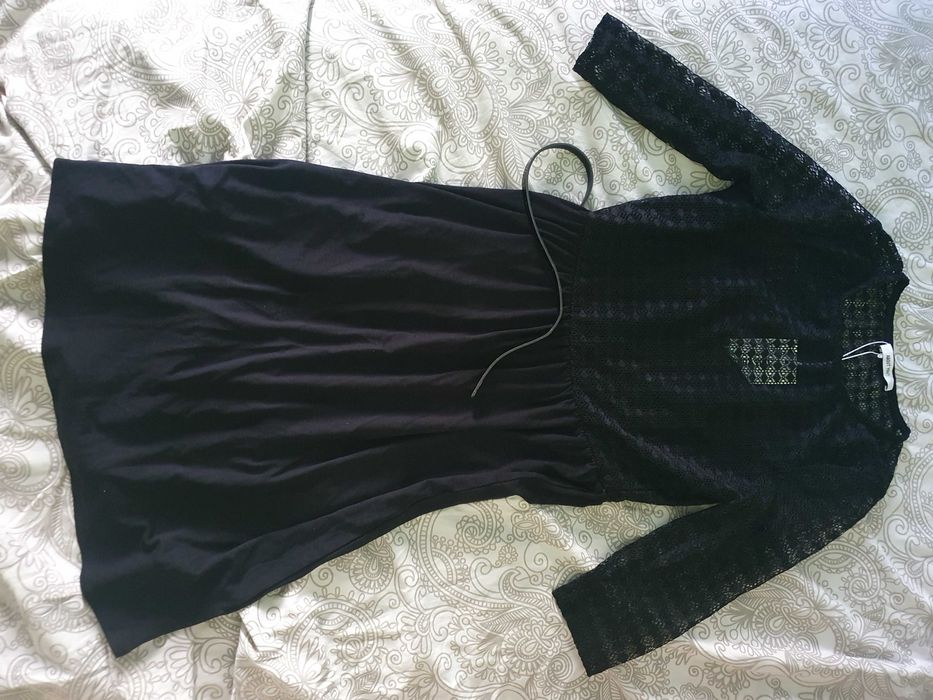 Черна елегантна рокля About you