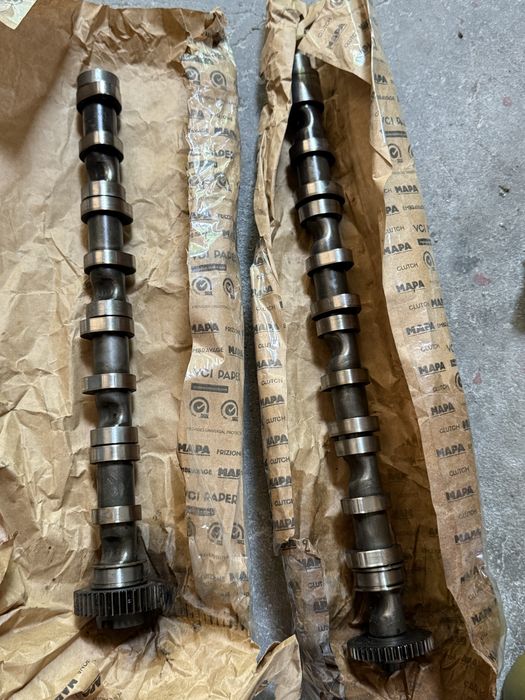 Разпределителен вал Фолксваген Крафтер VW Crafter 2.0 TDI