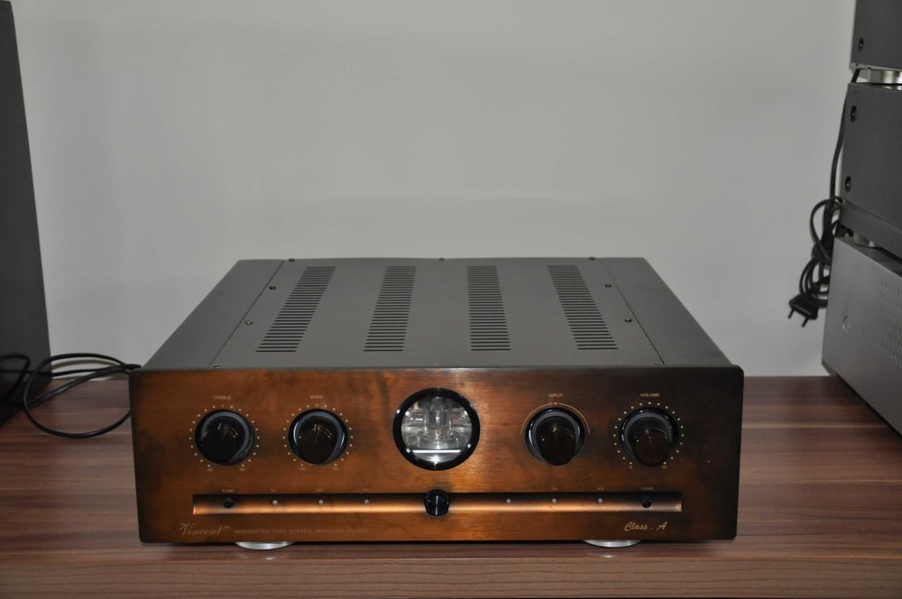 amplificator hibrid Vincent sv236