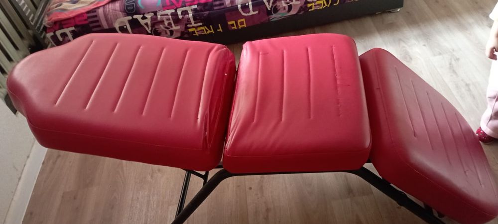 Продам  кушетку.