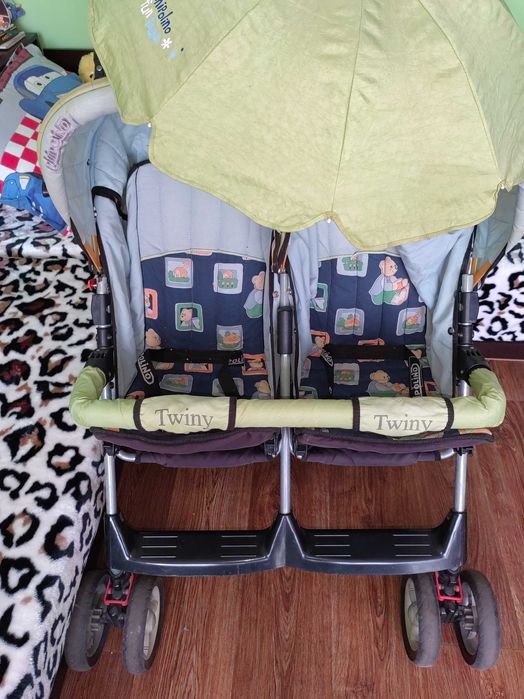 Двойна Количка за близнаци или породени