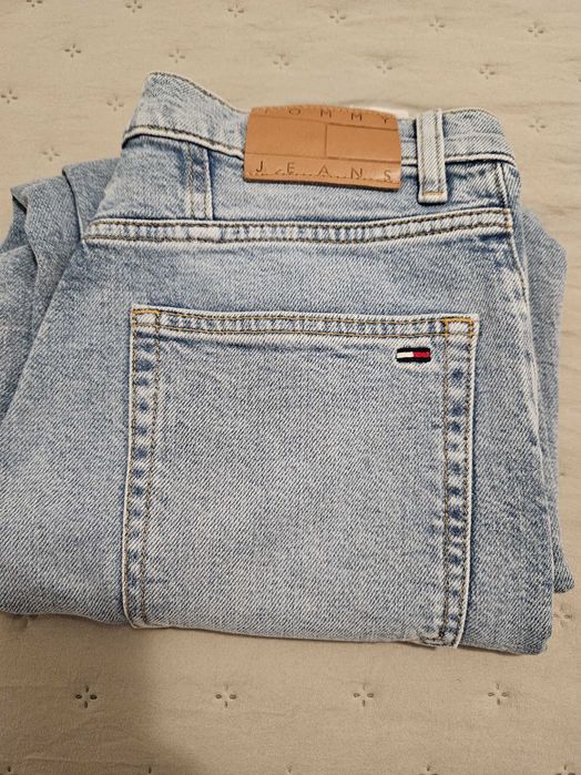 Дамски дънки Tommy Jeans