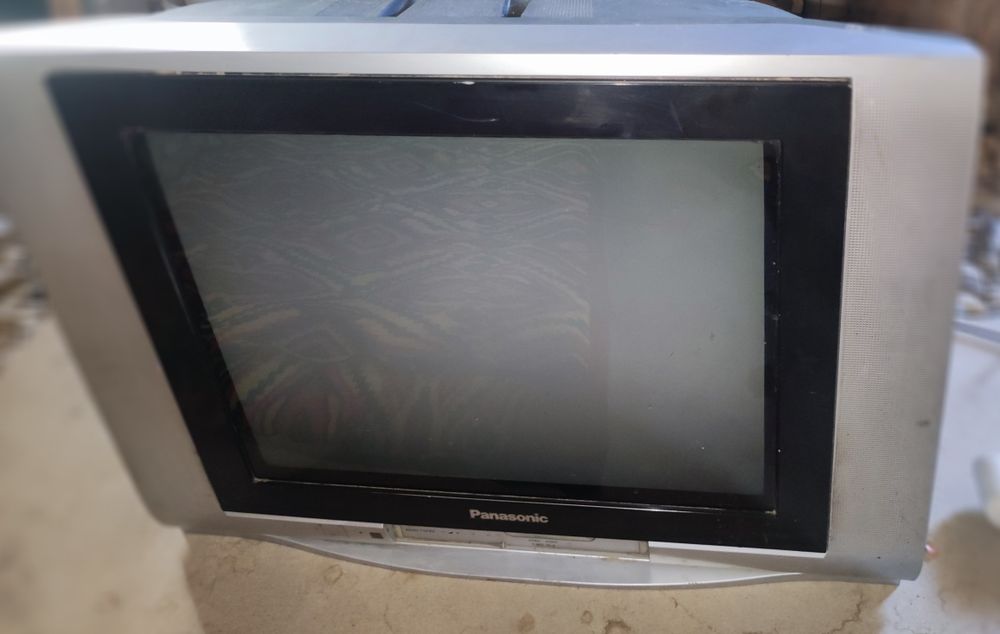 Телевизор Panasonic рабочий отличный вариант
