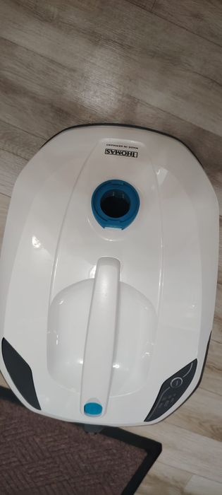 Безмешковый пылесос с аквафильтром