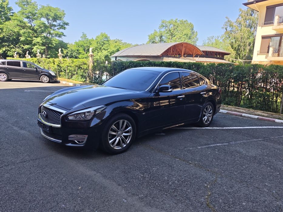 Продавам infinity Q70 - 3.7 - 334 hp - 2017 г. - 176 000 км