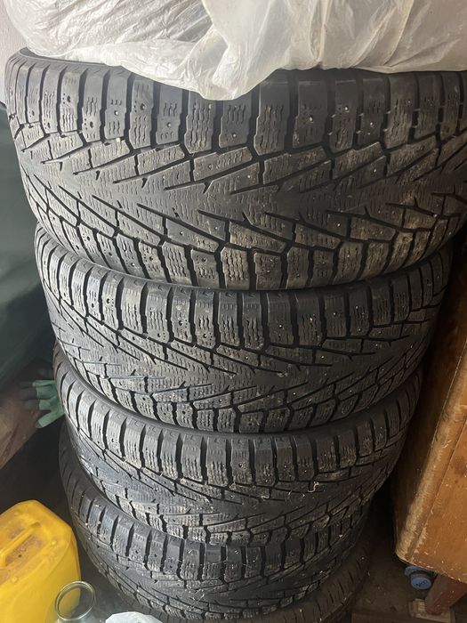 Продам Шины 285/70 R18