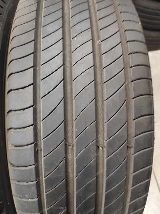 215/55/17 Michelin