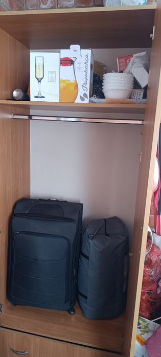 Шкаф мебель для дома