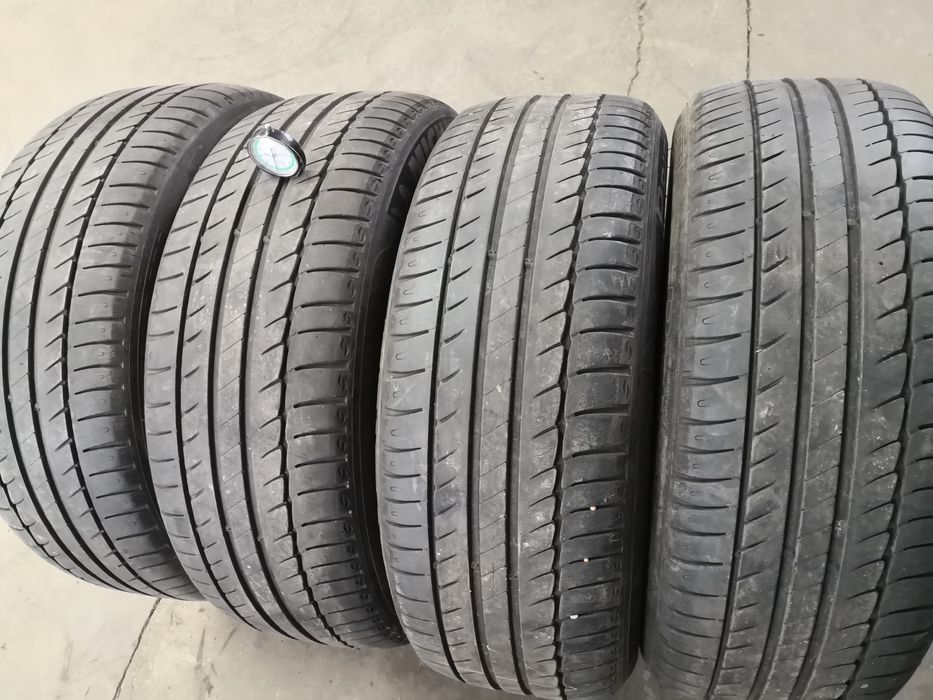 215 55 17 цола гуми Michelin 4 броя