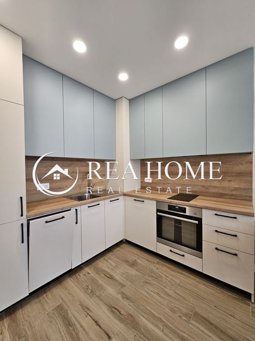 Дава се под наем Тристаен апартамент в София, Изгрев - 97 кв.м за 1100 € - Снимка #1