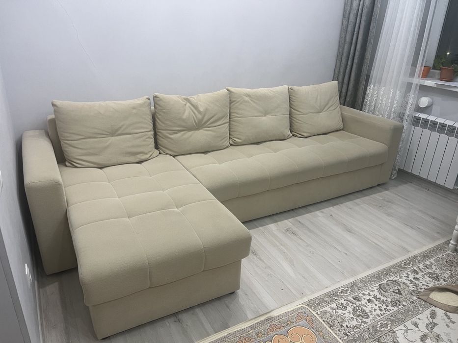 Раскладывающийся диван