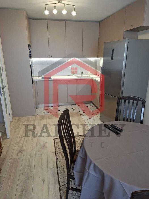 Под наем Възраждане II