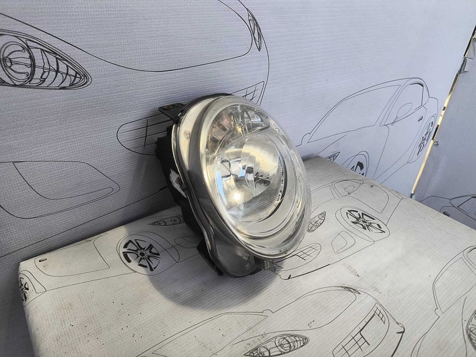 Far Stânga Halogen Fiat 500 / Cod OEM 45550748 (4F2)