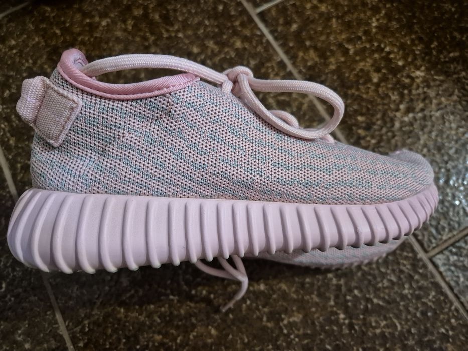 Adidas yeezy boots 350