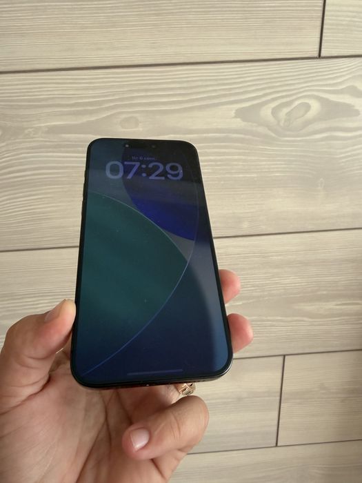 Продам айфон 15 pro Max