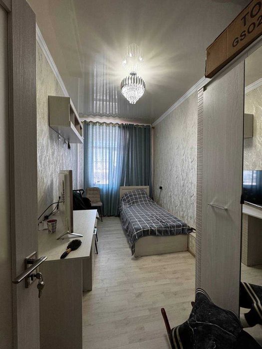 Срочно! 3/3/8 ЖК "Иззат" Улица Иззат. 58м2 С ремонтом. Частично мебель