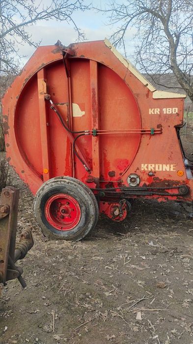 Vând sau schimb presă krone