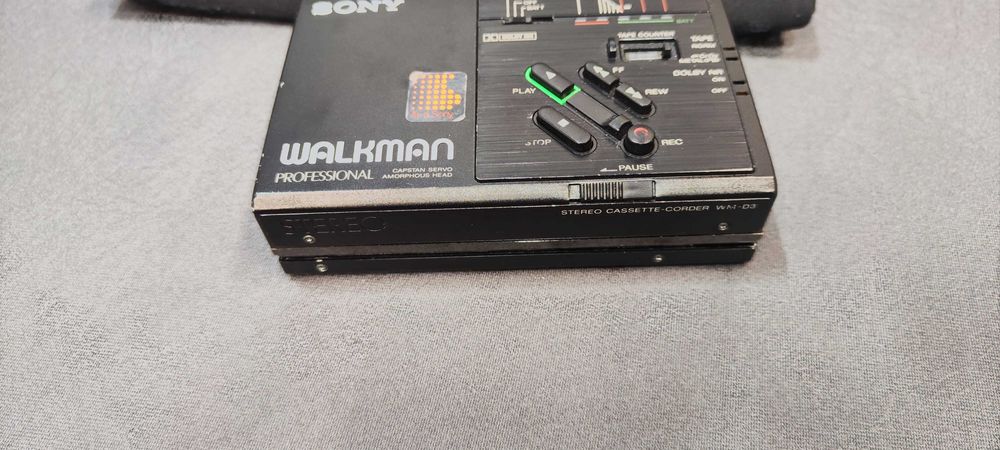 Продавам уокмен Sony WM-D3