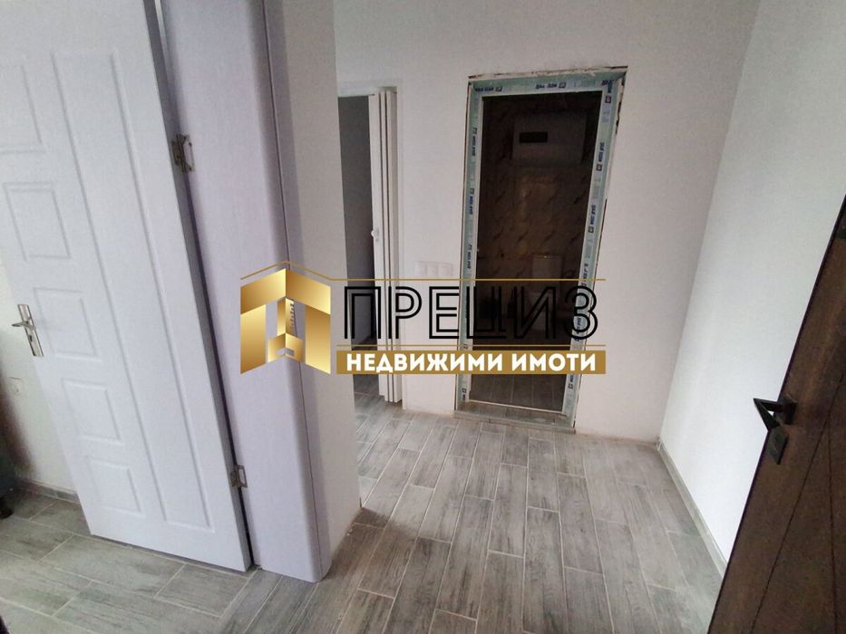 Продава тристаен апартамент