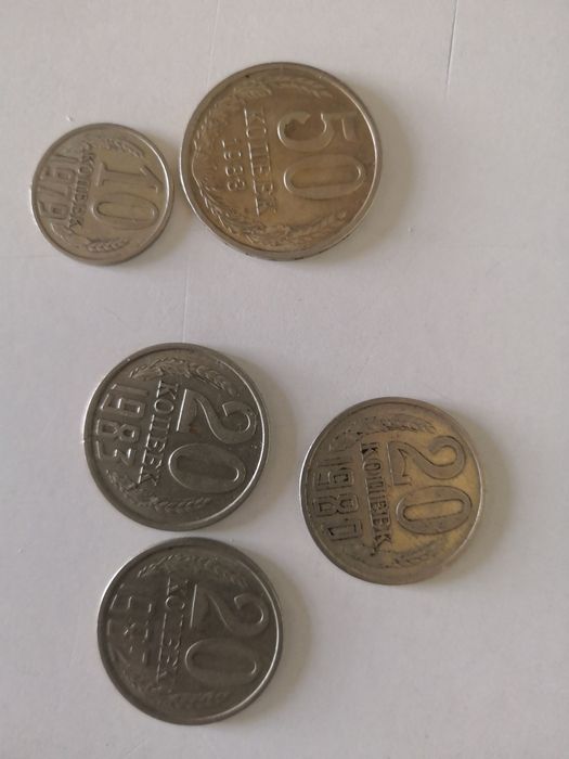 Продам срочно монеты.