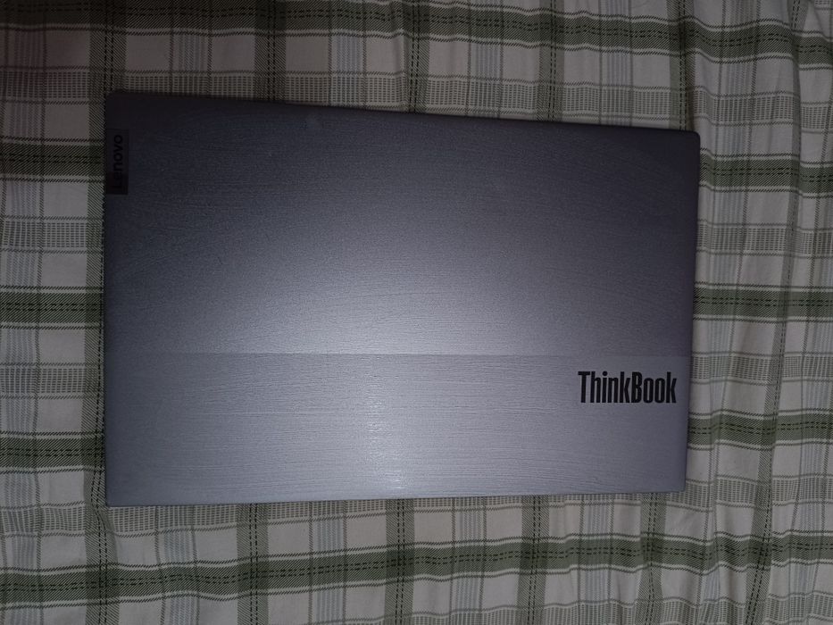 Thinkbook ( lenovo )  i3-1115G4 , оперативная память 4гб ,  ssd 256