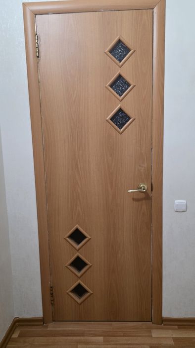 Продам двери б/у