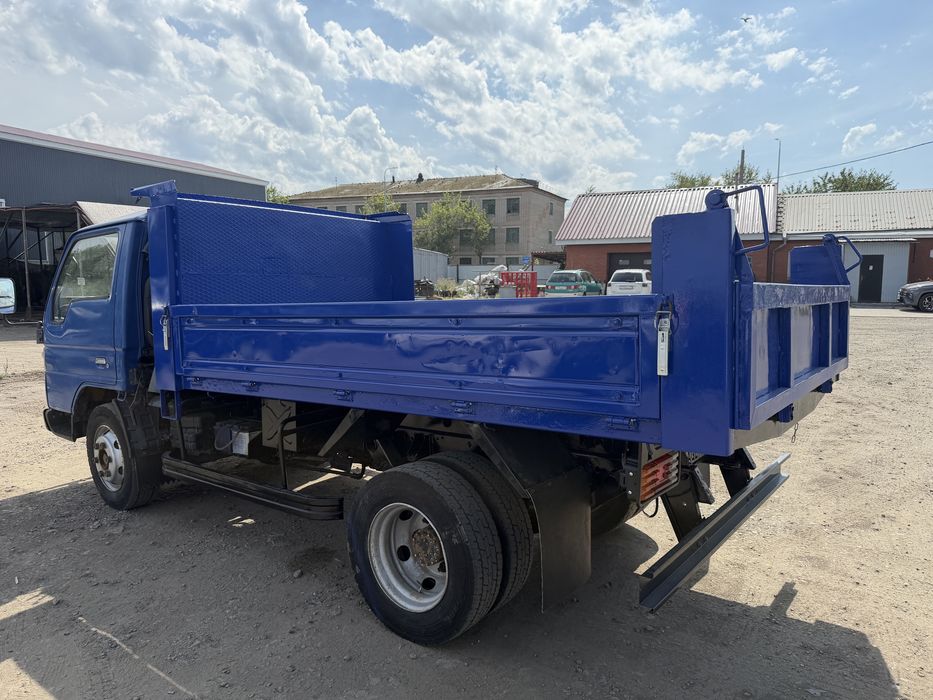 Самосвал Mazda Titan