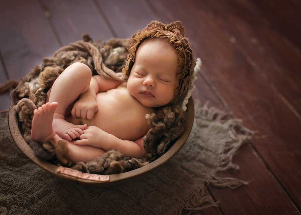 Волшебные newborn-фото для альбома — быстро, доступно, качественно