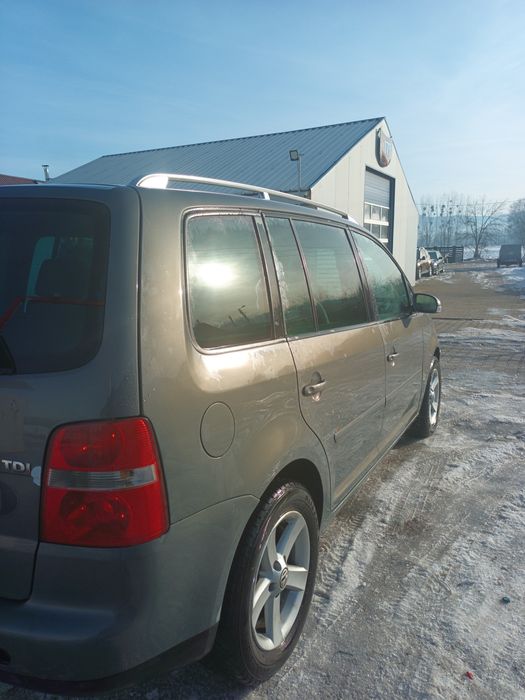 Vand sau schimb volksvagen turan