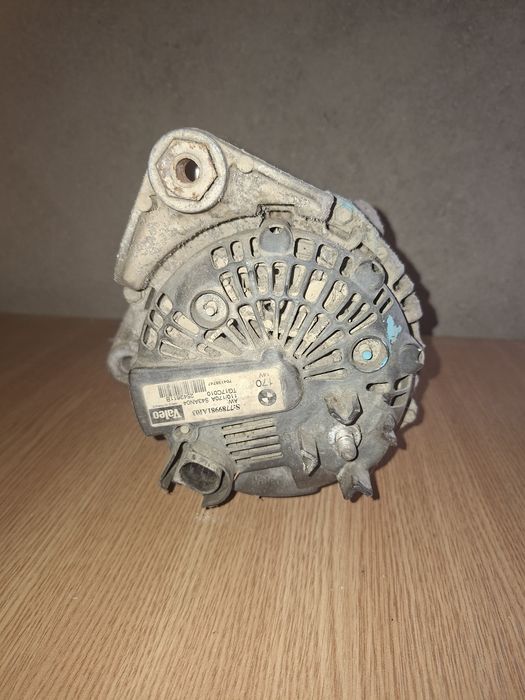 Vând alternator BMW e60