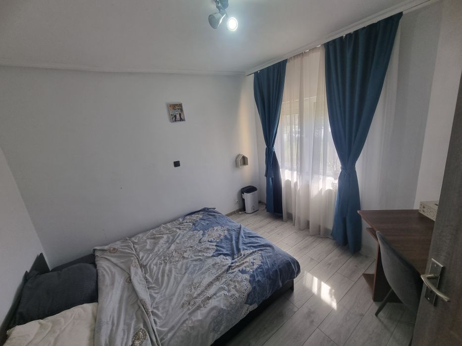 Inchiriez apartament 3 camere 70m²