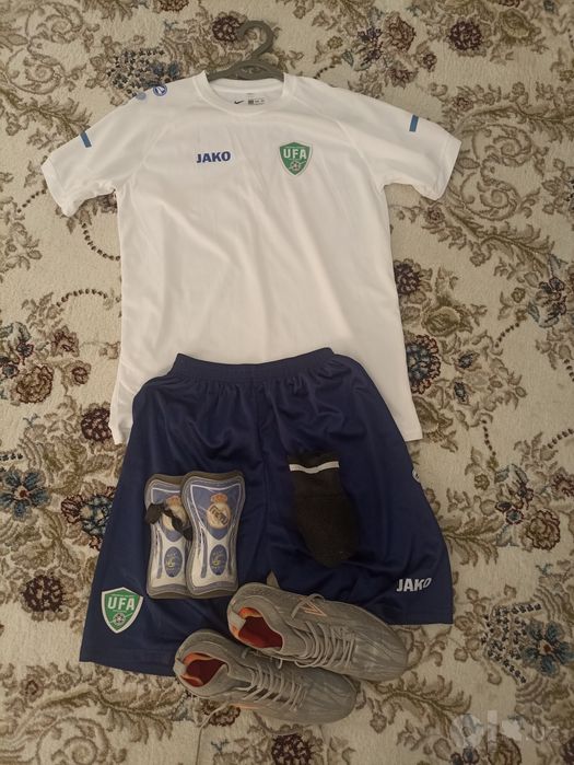 Futbol forma komplekt