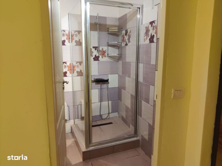 Apartament 2 camere la demisol 43 mp - Hasdeu / Central