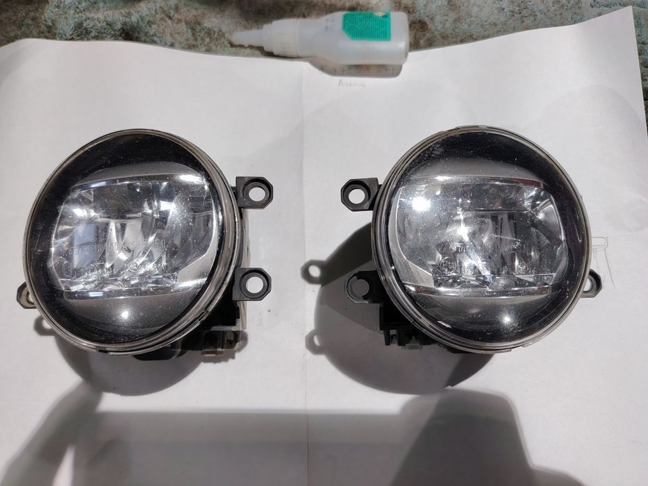 Противотуманные фары  Камри 70 Оригинал