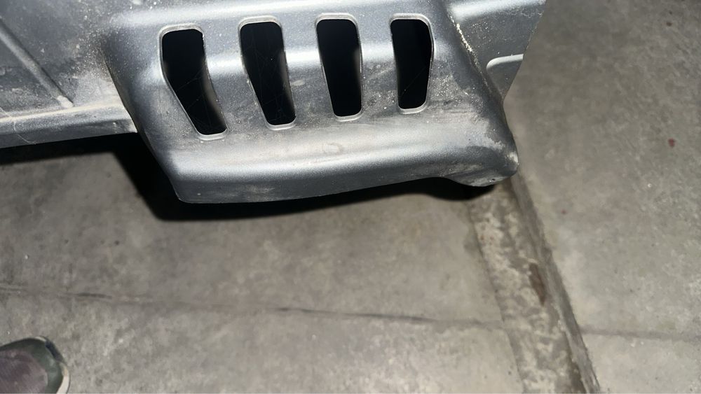 S line предни брони със и без фаромиещо и парктроници в топ състояние!