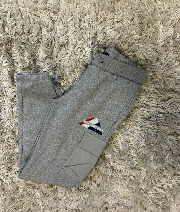 Анцунг Tommy Hilfiger