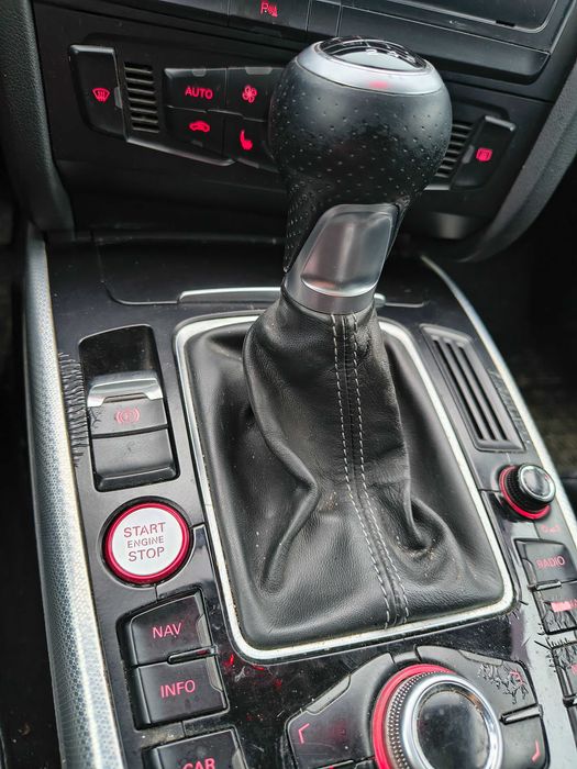 Продавам Ауди А4 Б8 3000 куб . 239 кс .2009 г