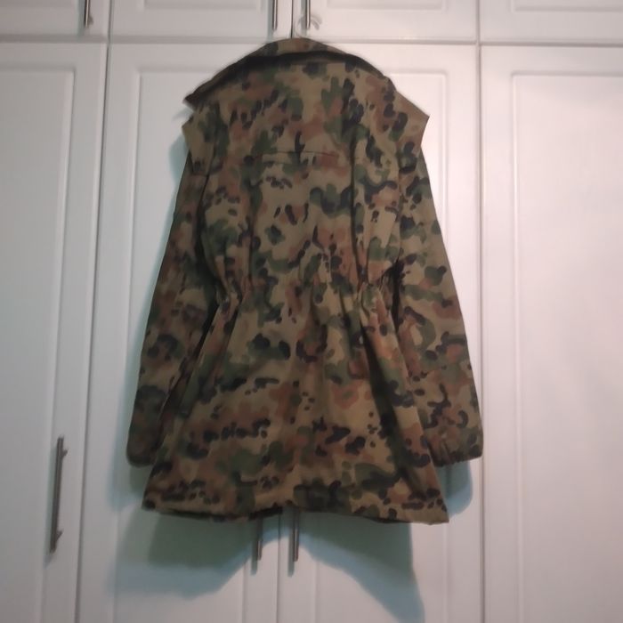 Австрийска ловна шуба камуфлаж 2ХХ с подплата и връзка на кръста.