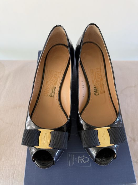Туфли с открытым носом Salvatore Ferragamo