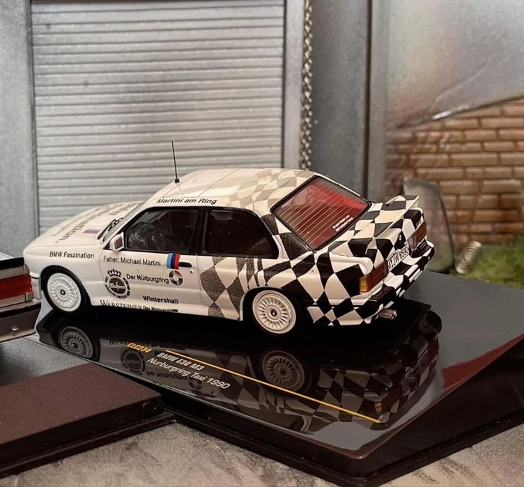 BMW E30 Nurnburgring Taxi - Ixo 1:43