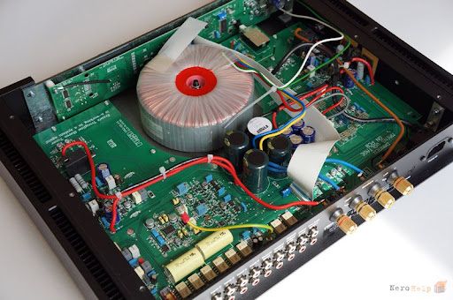 KEF LS50 meta + Rega Elicit-R + Rega Planar 1 + Yamaha WX-C50