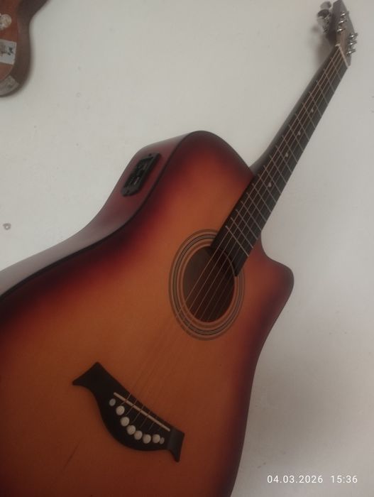 Gitara satiladi razmer 39 taza gitara